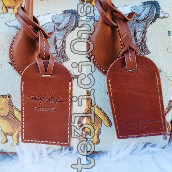 DISNEY DOONEY & BOURKE WINNIE THE POOH SATCHEL - Picture 8 of 10